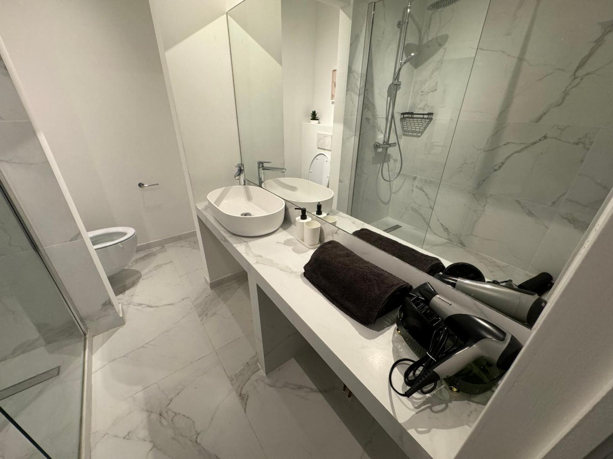 Two Bedroom Loft In The City Center By The Meir Antwerpen Buitenkant foto