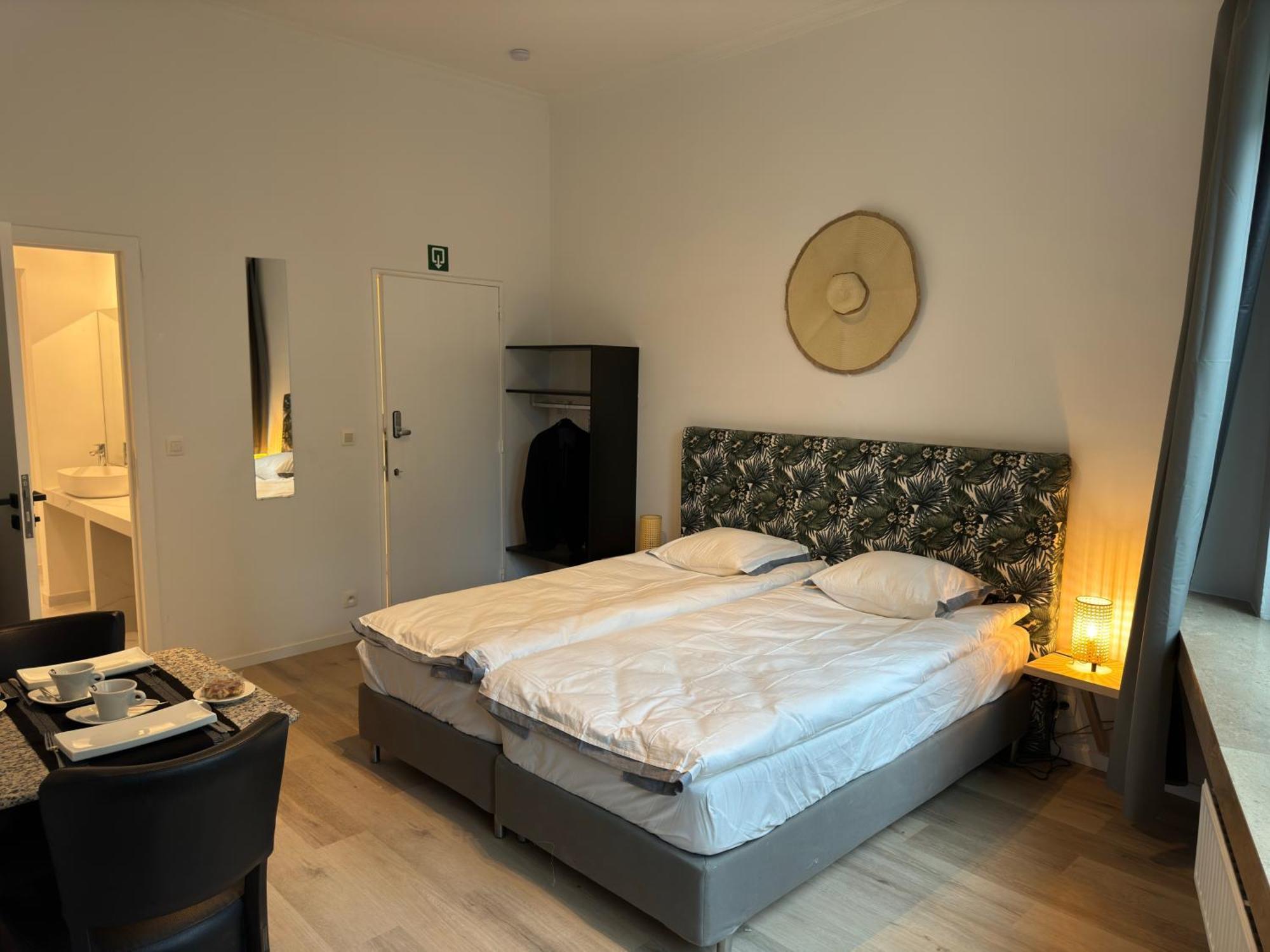 Two Bedroom Loft In The City Center By The Meir Antwerpen Buitenkant foto